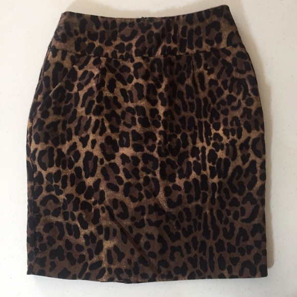 XXI Animal Print Pencil Skirt with Pockets S/P - Picture 3 of 16